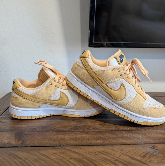 Nike Shoes - Nike Dunk Low LX